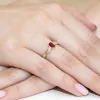 Złoty pierścionek z rubinem 0,80ct i brylantami 0,03ct W0094