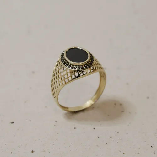 Złoty sygnet z onyksem i czarnymi cyrkoniami SZ-4