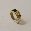 Złoty sygnet z onyksem SZ-9
