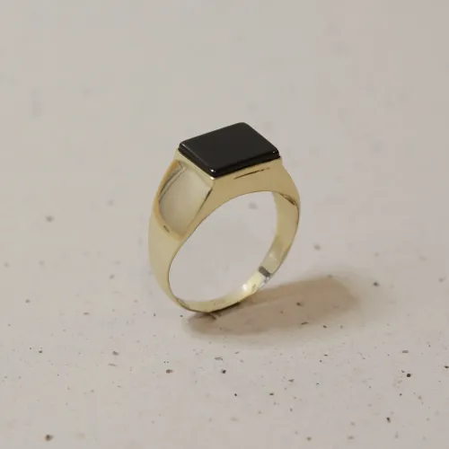 Złoty sygnet z onyksem SZ-8