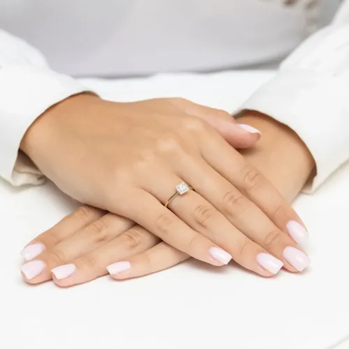 Złoty pierścionek z diamentem laboratoryjnym 0,23ct W0590